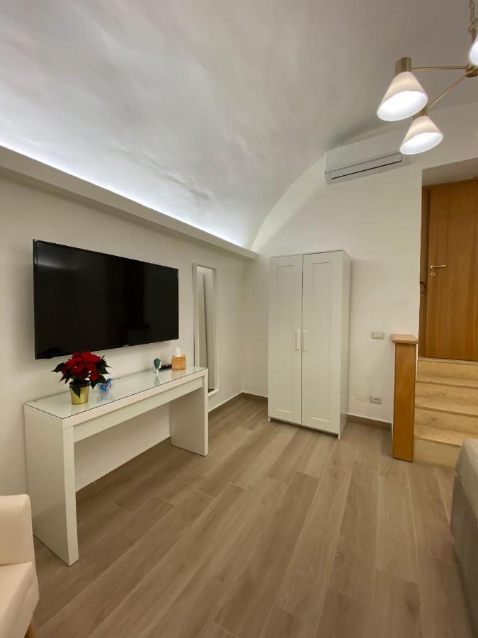 Paura Suite Apartment Napoli Bagian luar foto