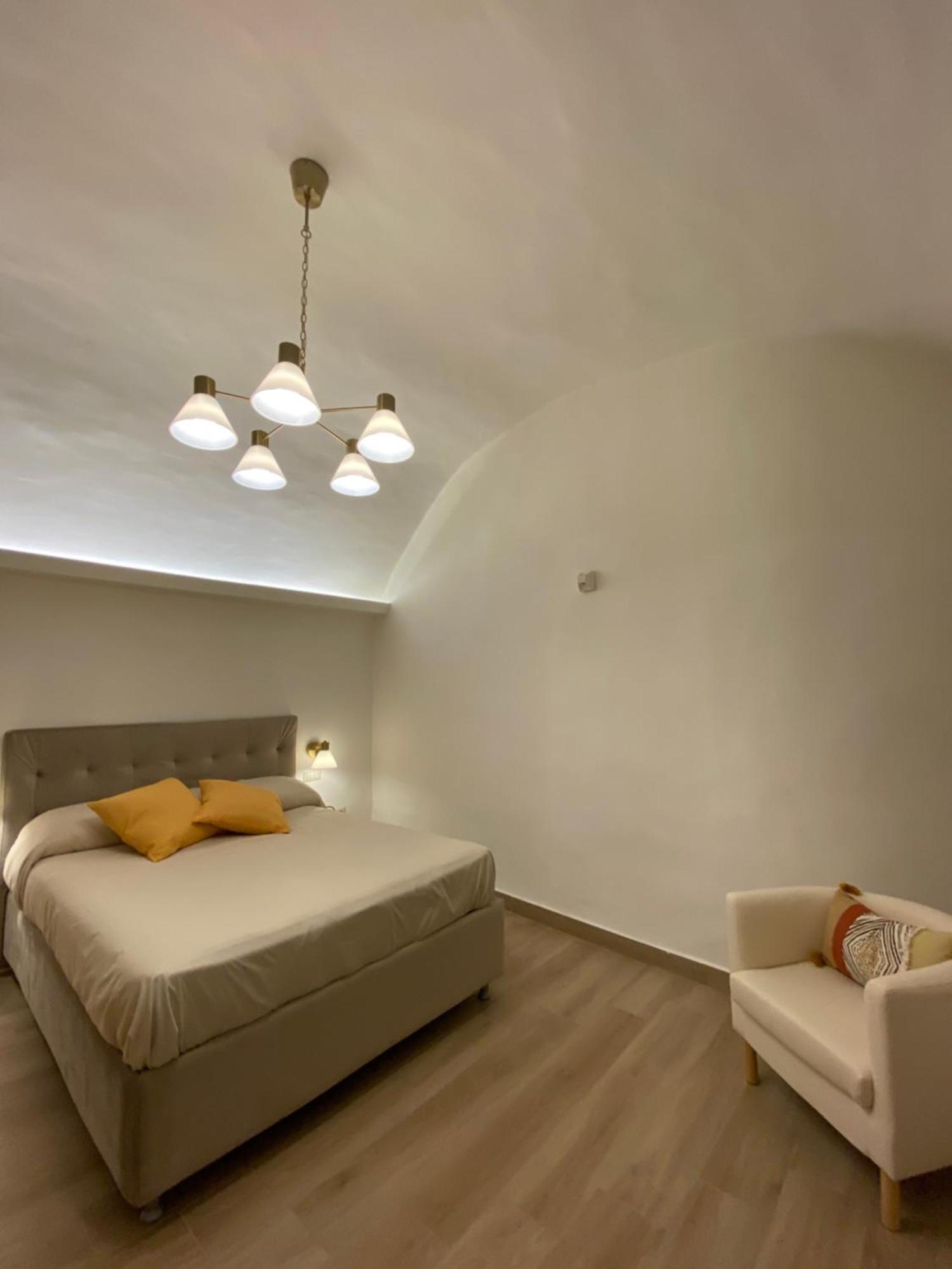 Paura Suite Apartment Napoli Bagian luar foto
