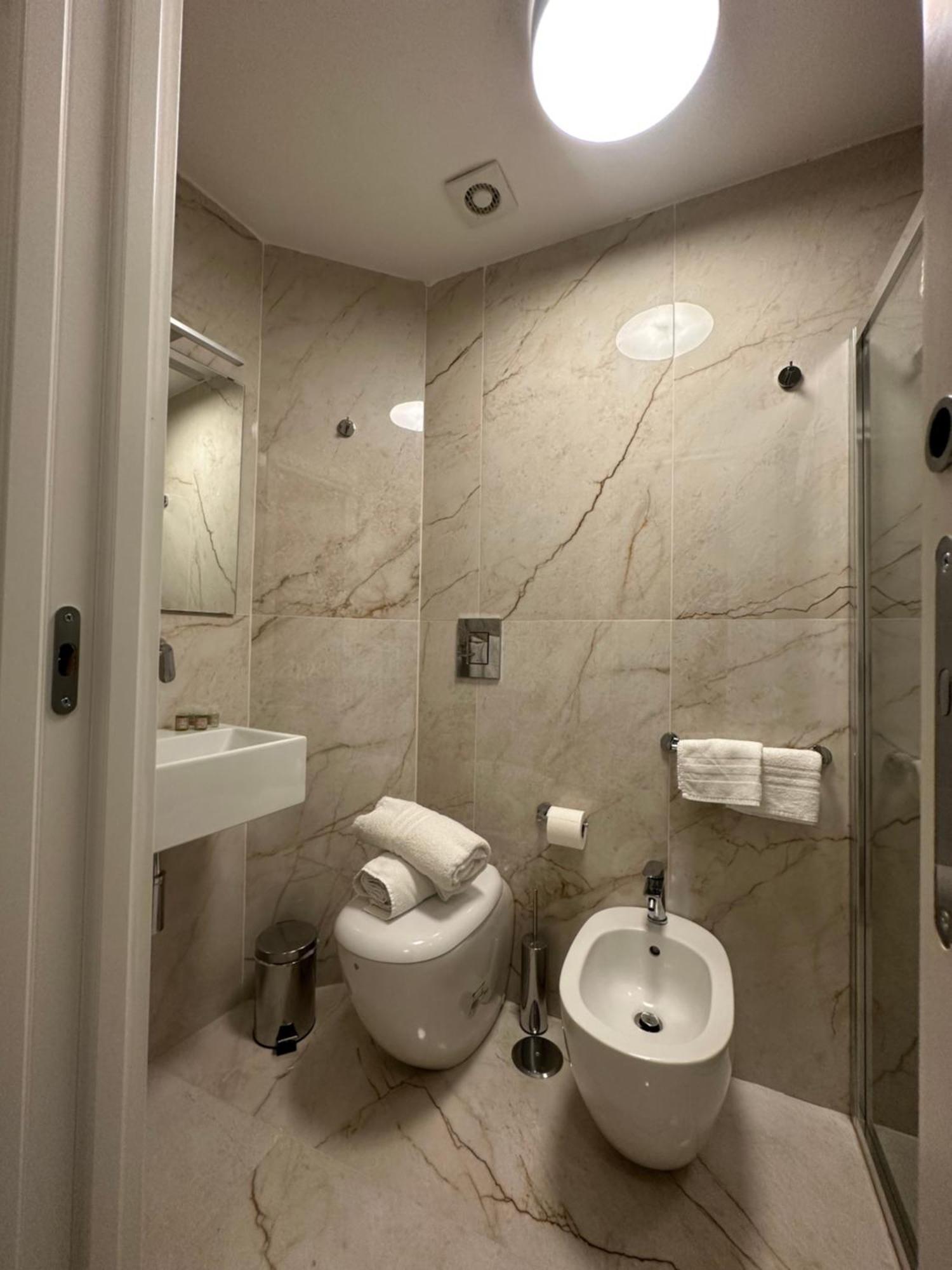 Paura Suite Apartment Napoli Bagian luar foto