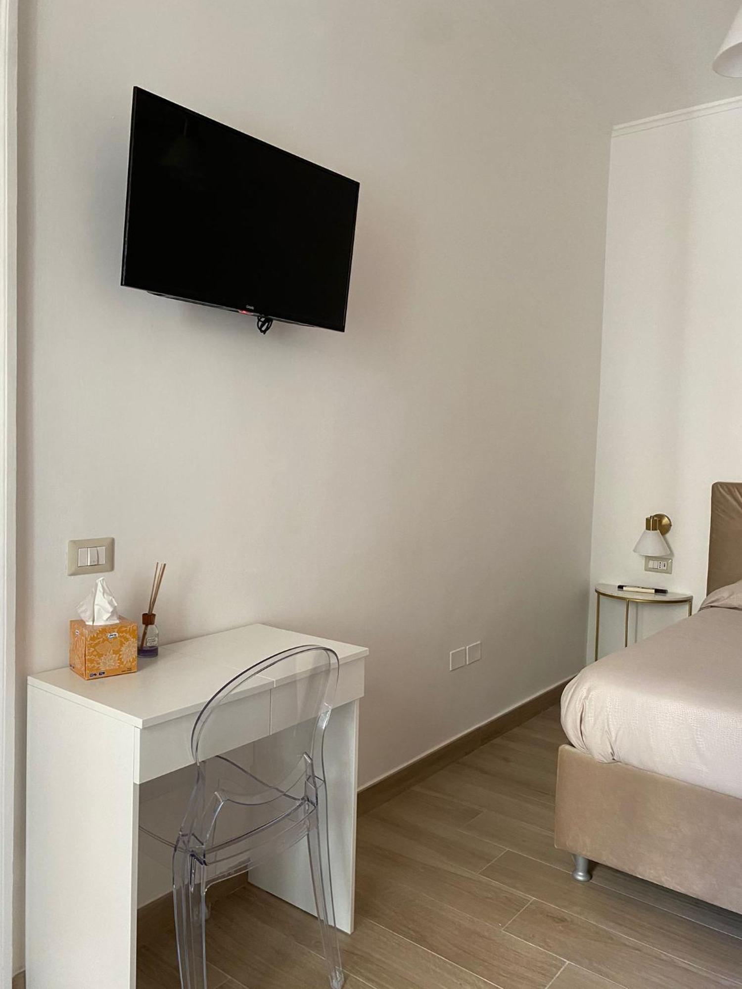 Paura Suite Apartment Napoli Bagian luar foto